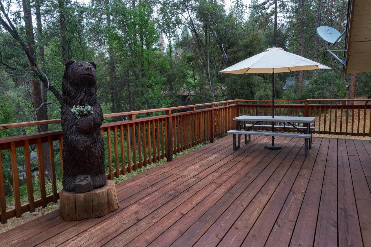 Sierra Springs Villa Oakhurst Bagian luar foto
