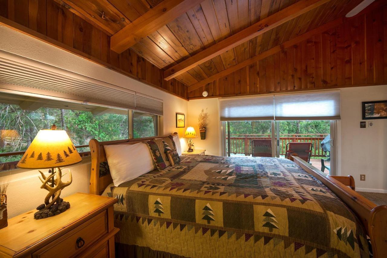Sierra Springs Villa Oakhurst Bagian luar foto
