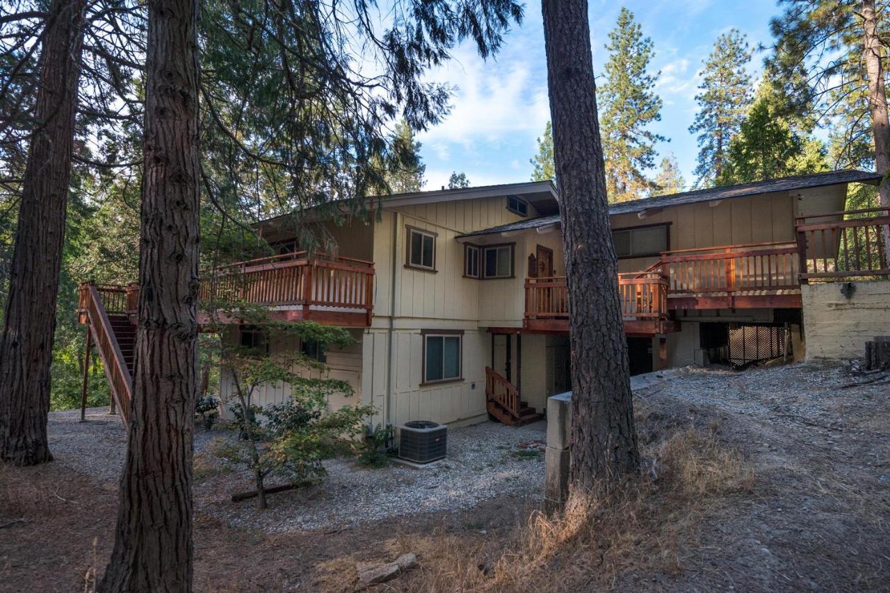 Sierra Springs Villa Oakhurst Bagian luar foto