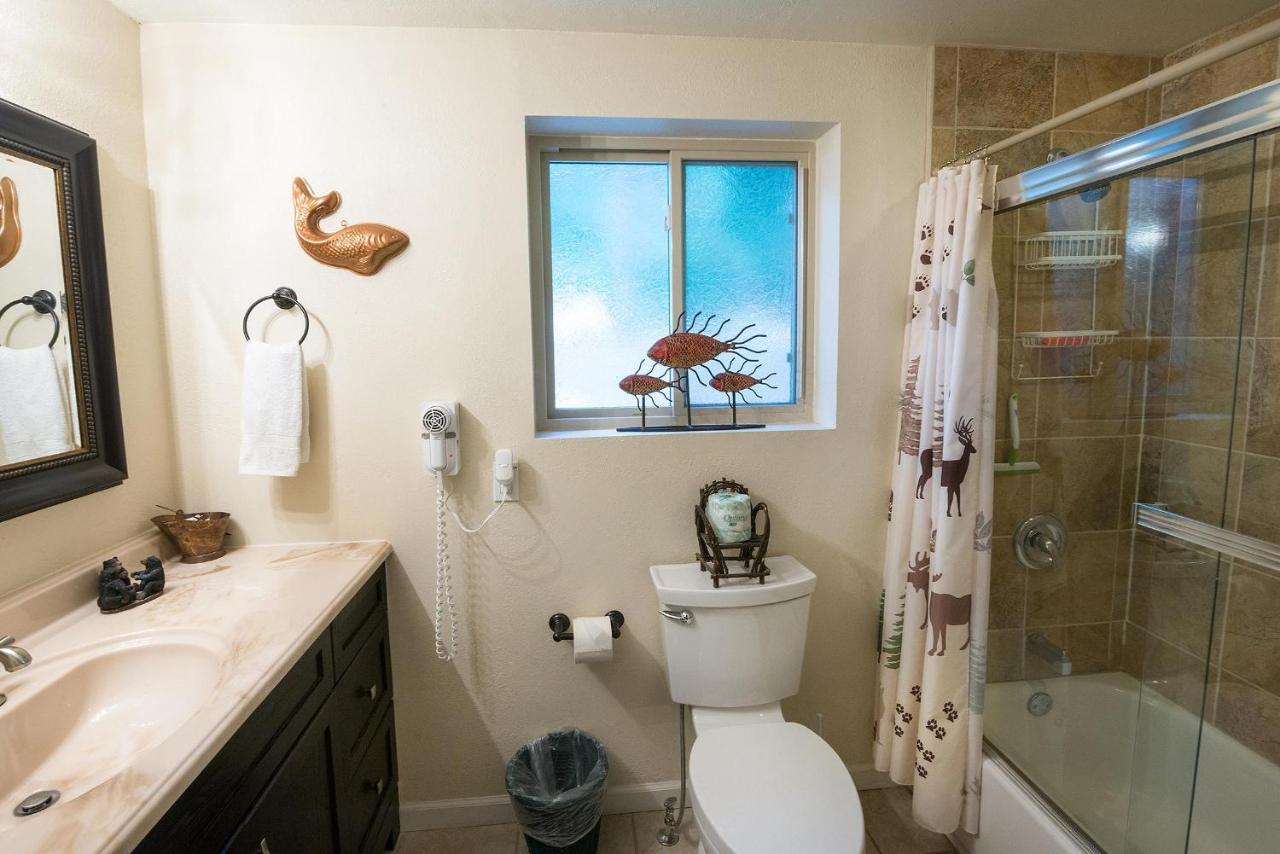 Sierra Springs Villa Oakhurst Bagian luar foto